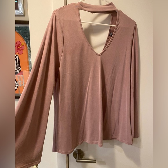 BELL SLEEVE NECK CUTOUT MAUVE SUEDE BLOUSE - Picture 4 of 8